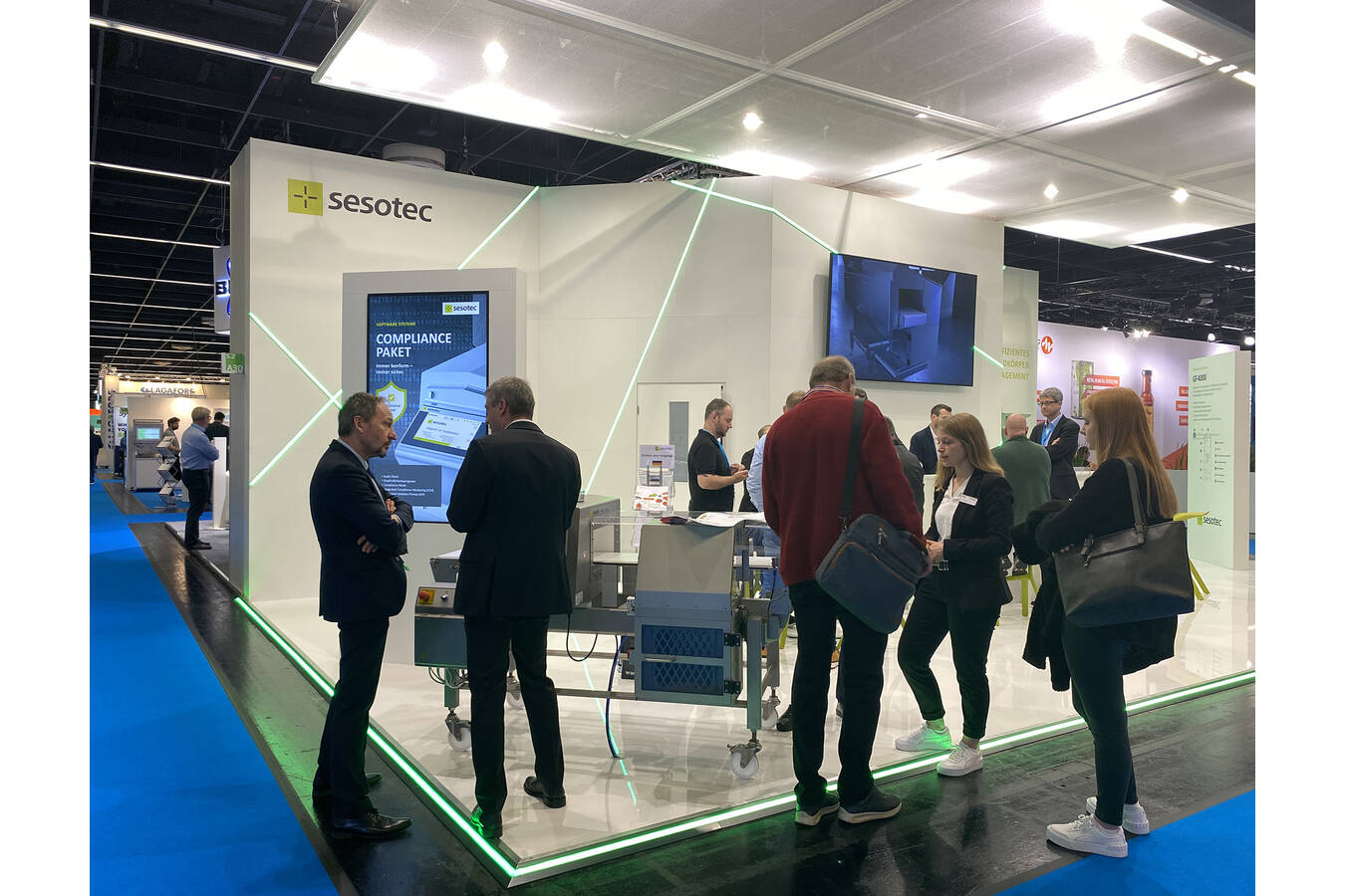 Finally, trade fairs again with lots of great conversations at the Sesotec booth in its new design (Photo: Sesotec GmbH)